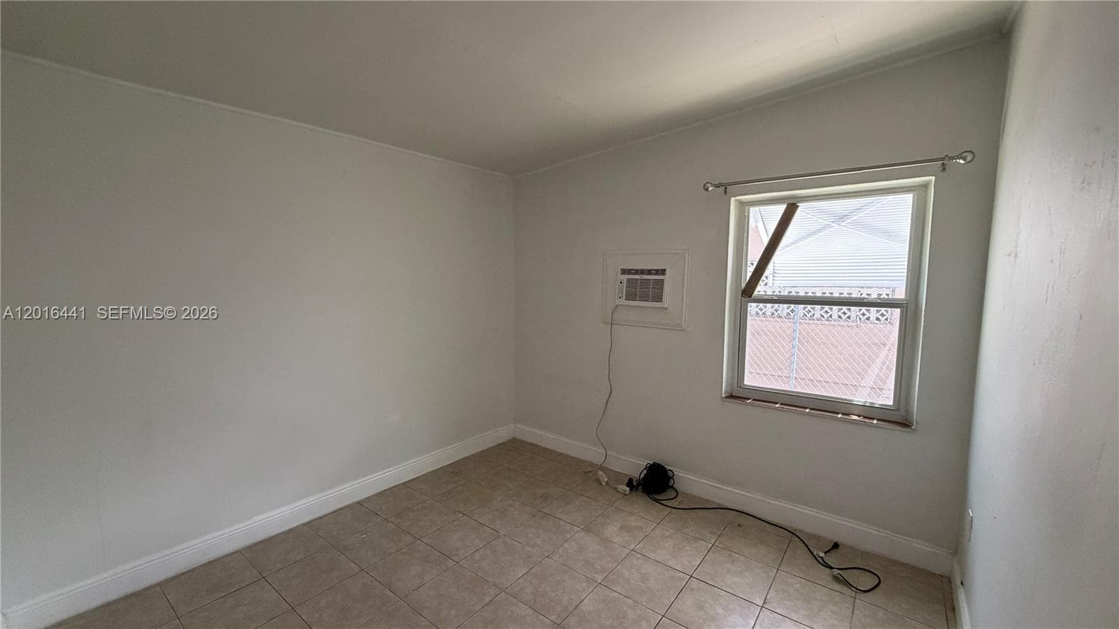 2230 Service Rd, Opa-Locka FL 33054 — 12