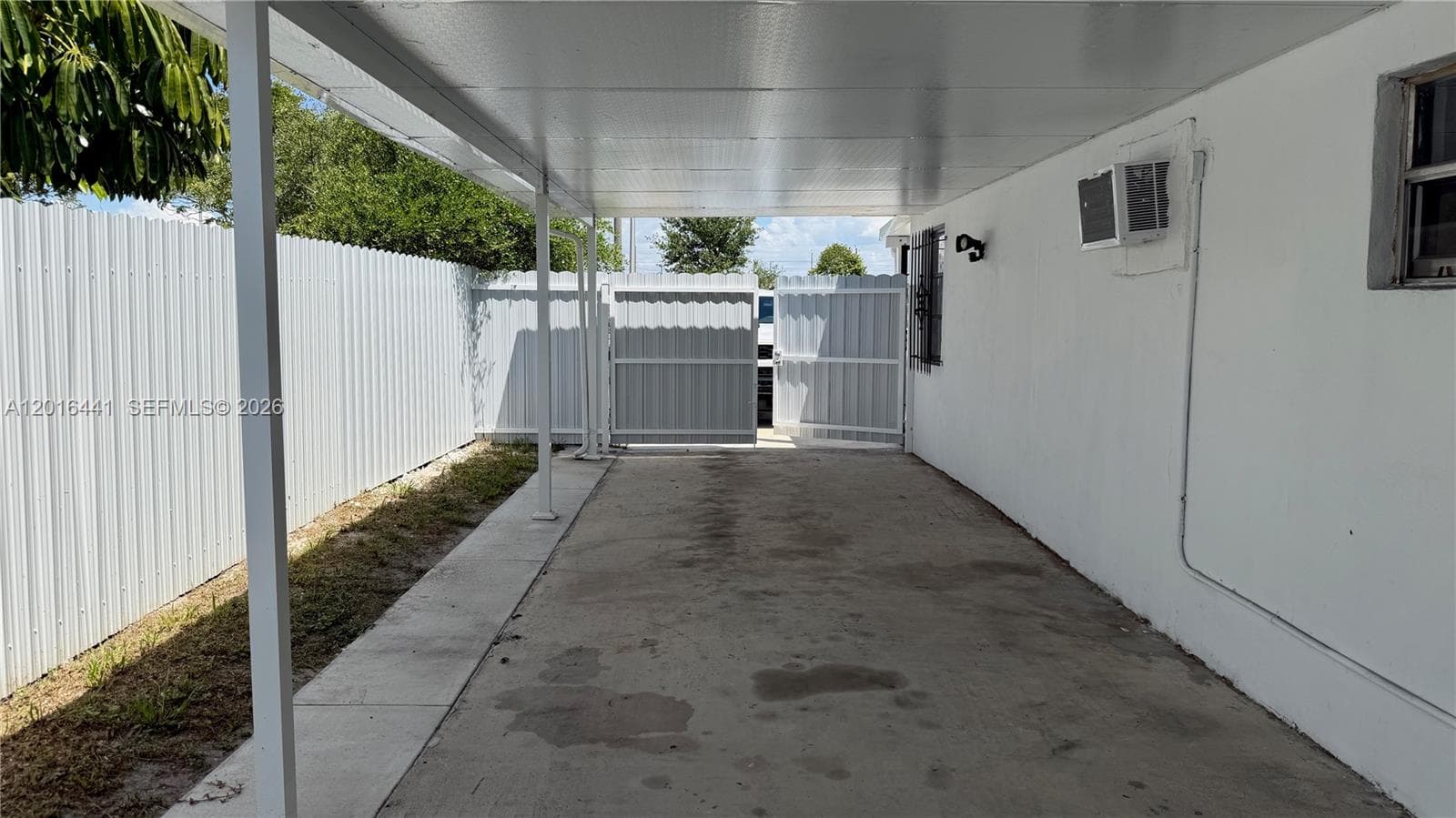2230 Service Rd, Opa-Locka FL 33054 — 24