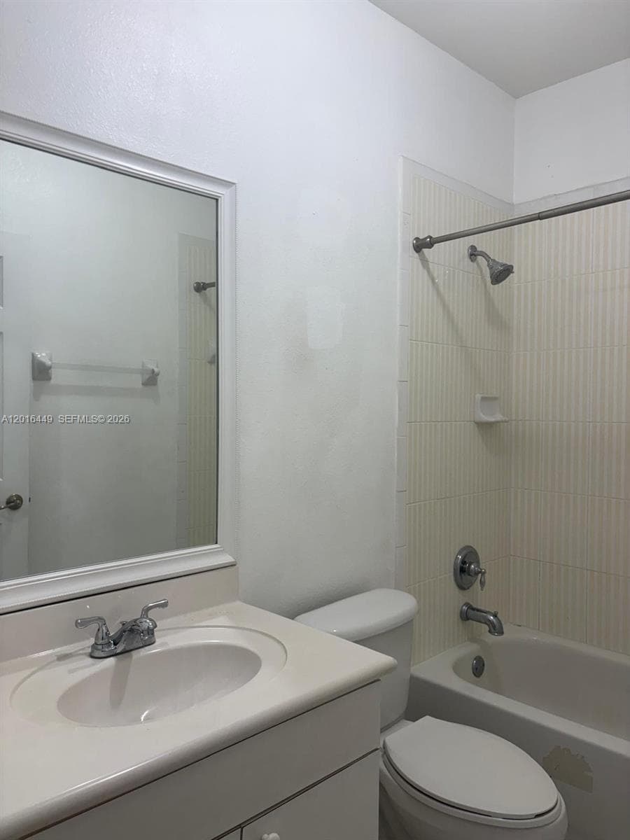 8525 SW 165th Pl # 8525, Miami FL 33193 — 22