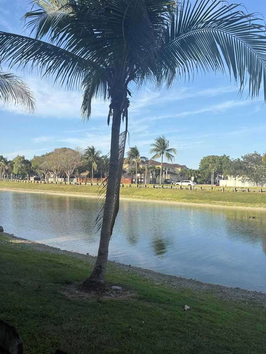 8525 SW 165th Pl # 8525, Miami FL 33193 — 29
