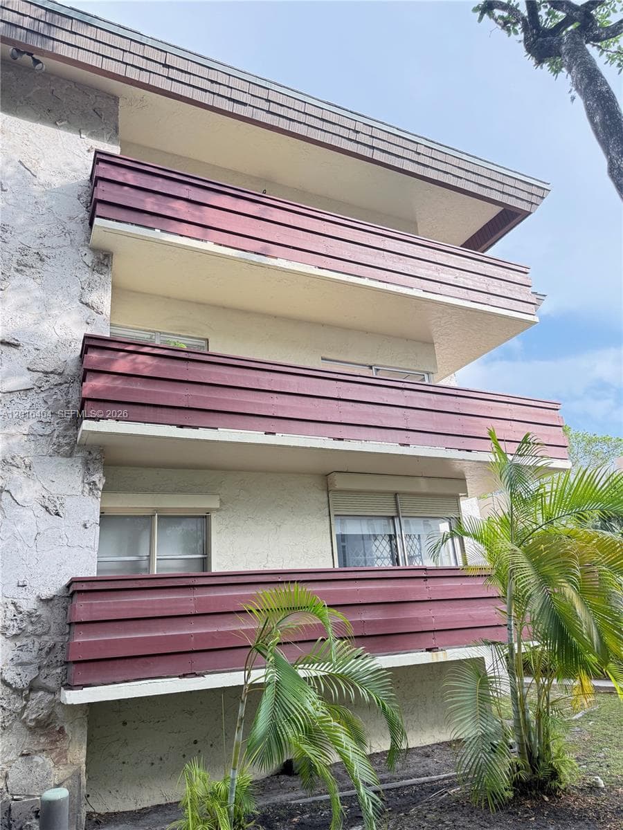 1205 Mariposa Ave # 301, Coral Gables FL 33146 — 22