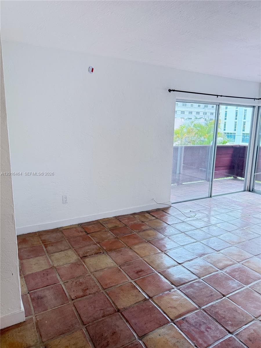 1205 Mariposa Ave # 301, Coral Gables FL 33146 — 9