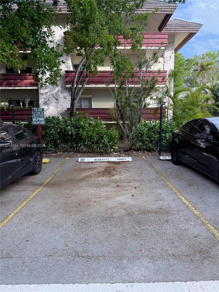 1205 Mariposa Ave # 301, Coral Gables FL 33146 — 24