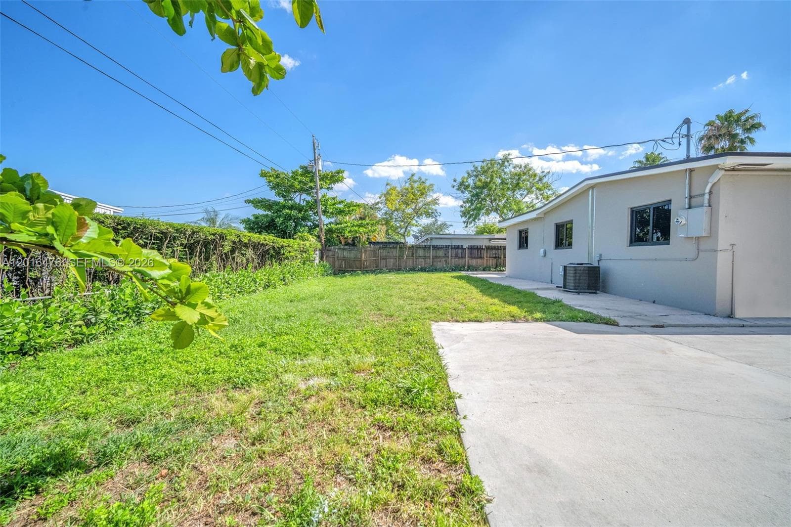 17911 NW 82nd Ave, Hialeah FL 33015 — 27