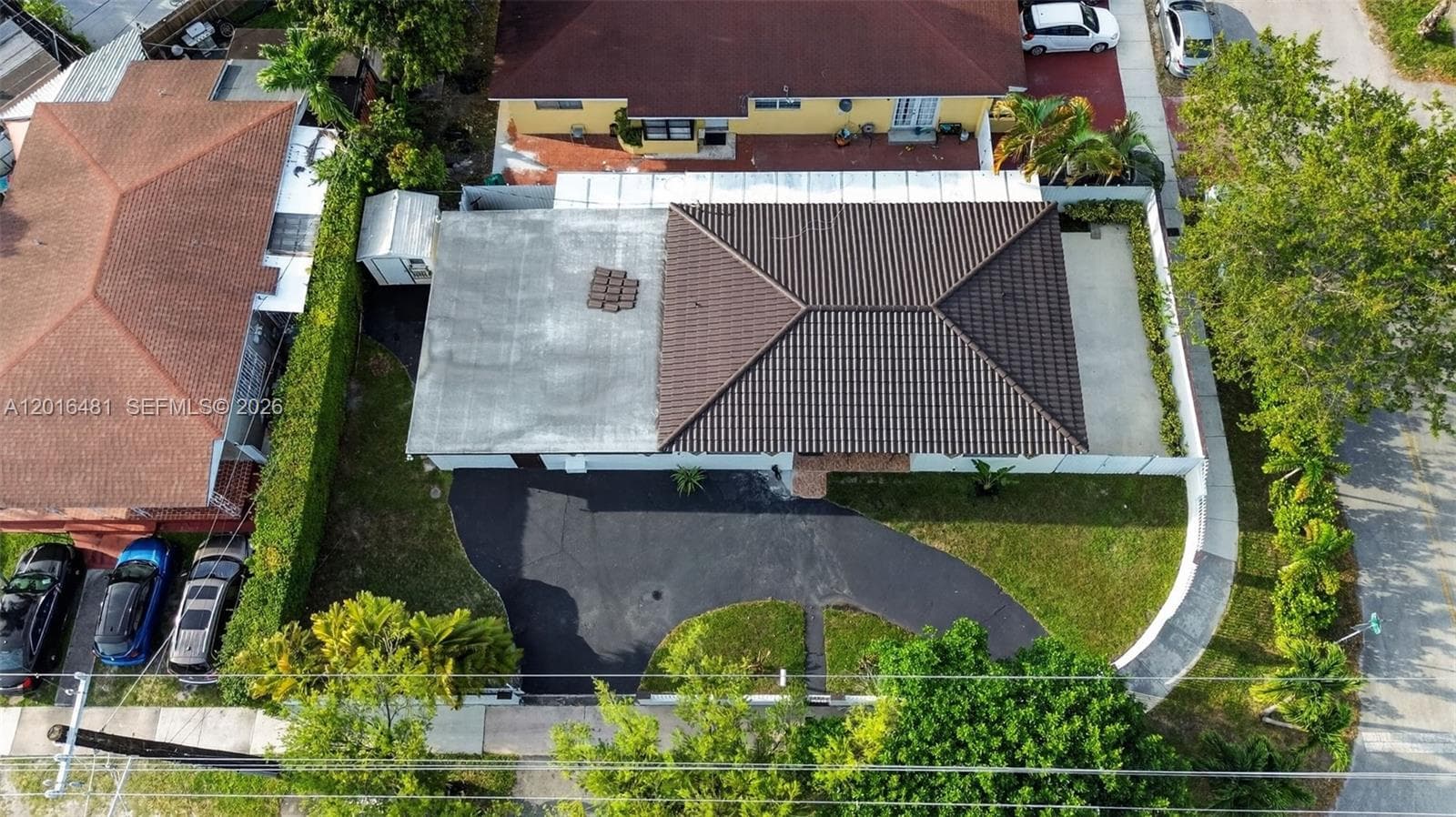 2451 NW 11th St, Miami FL 33125 — 42