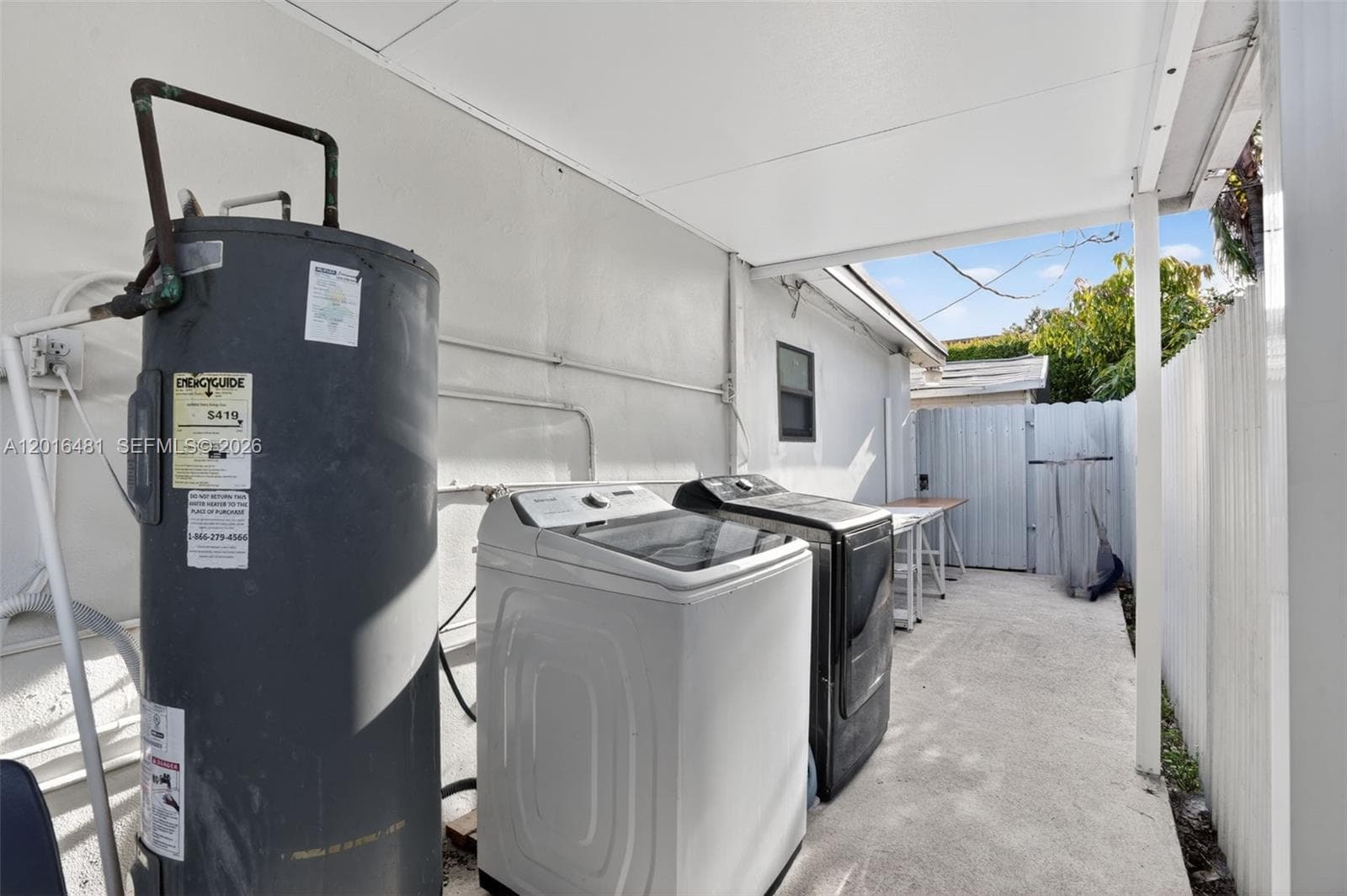 2451 NW 11th St, Miami FL 33125 — 38