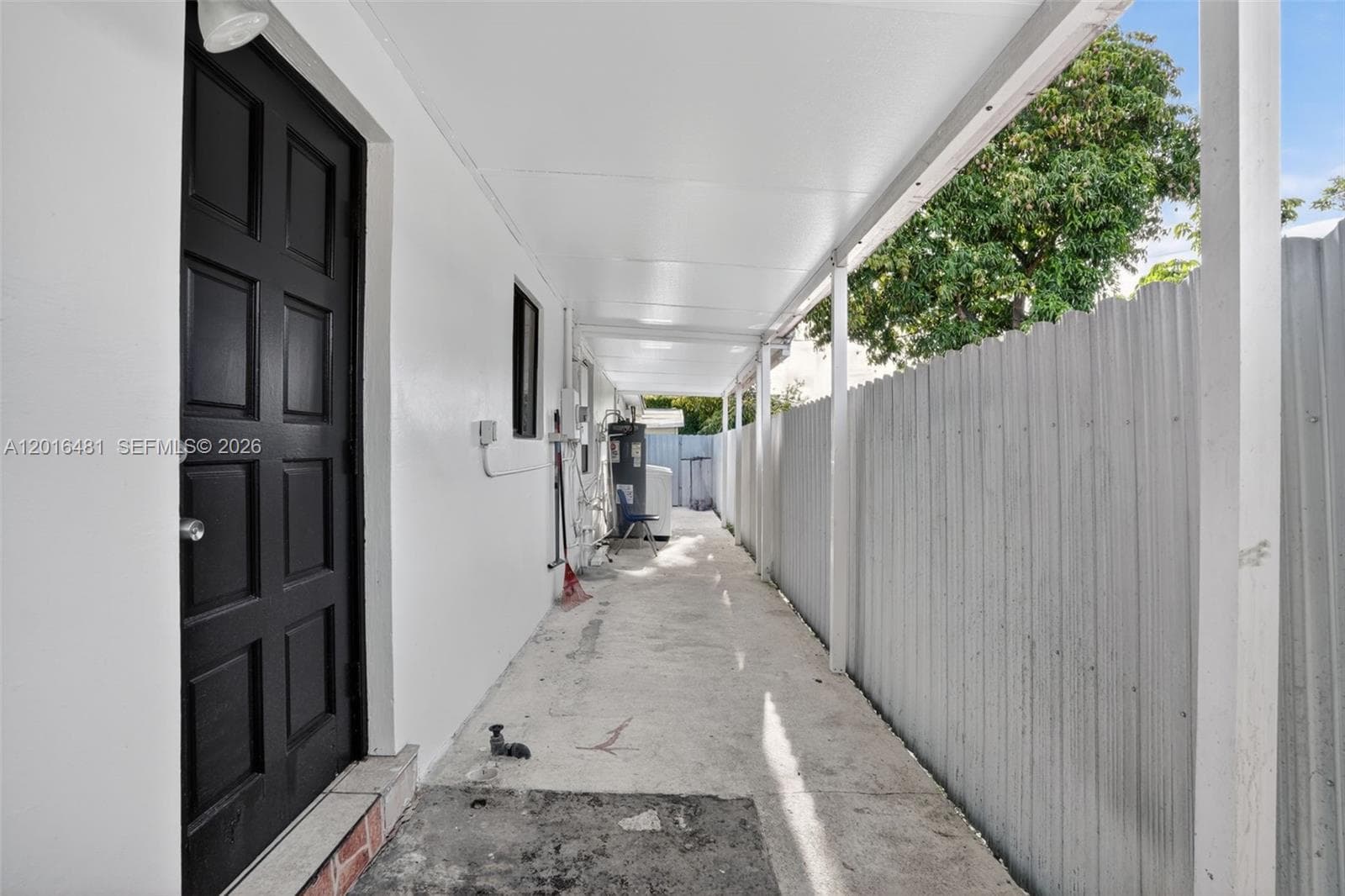2451 NW 11th St, Miami FL 33125 — 37