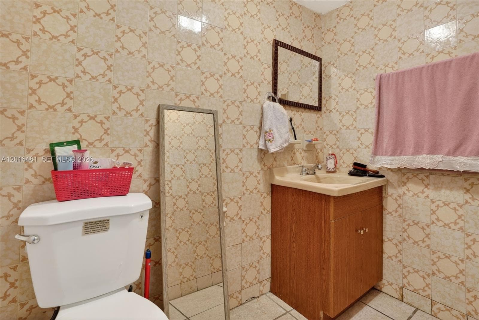 2451 NW 11th St, Miami FL 33125 — 19