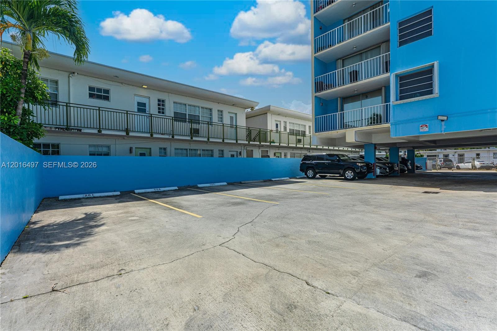 8340 Harding Ave # 201, Miami Beach FL 33141 — 42