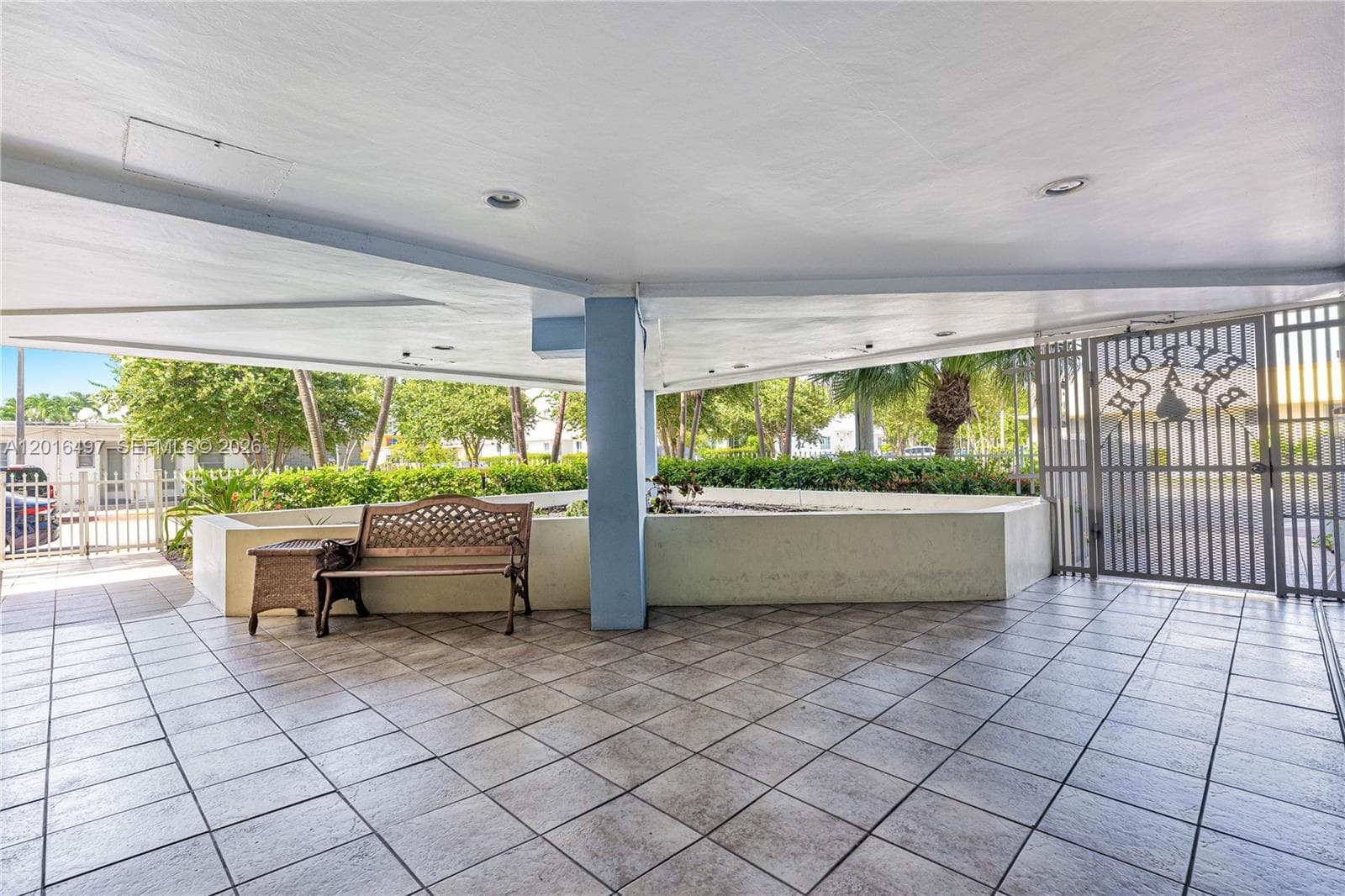 8340 Harding Ave # 201, Miami Beach FL 33141 — 32