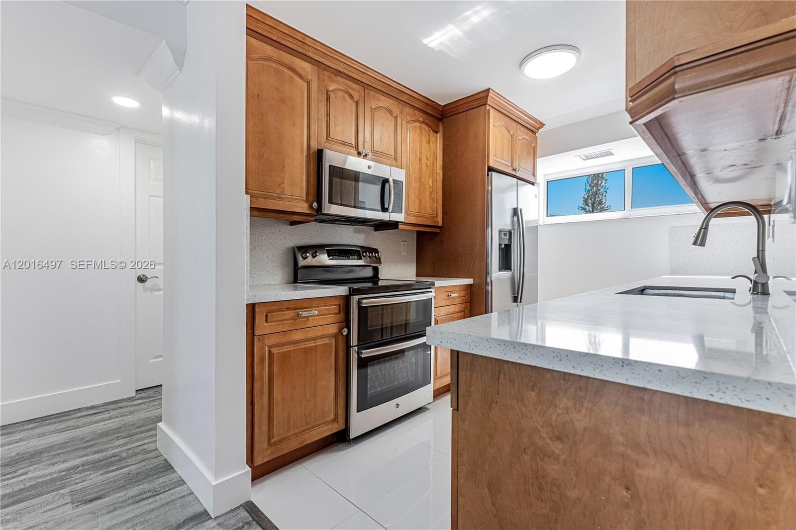 8340 Harding Ave # 201, Miami Beach FL 33141 — 5