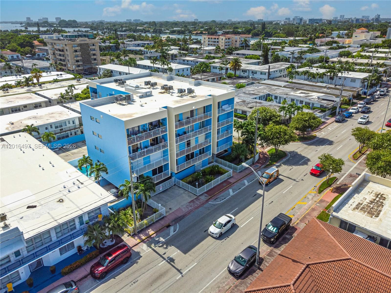 8340 Harding Ave # 201, Miami Beach FL 33141 — 33