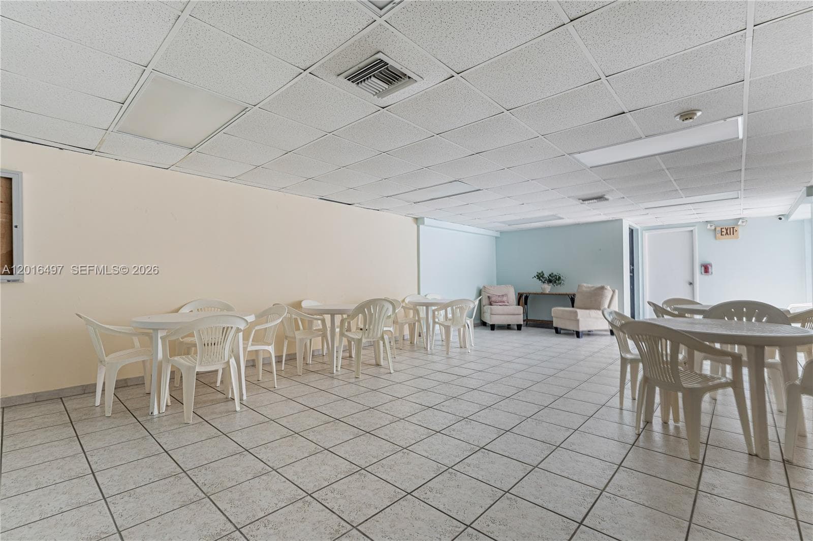 8340 Harding Ave # 201, Miami Beach FL 33141 — 25