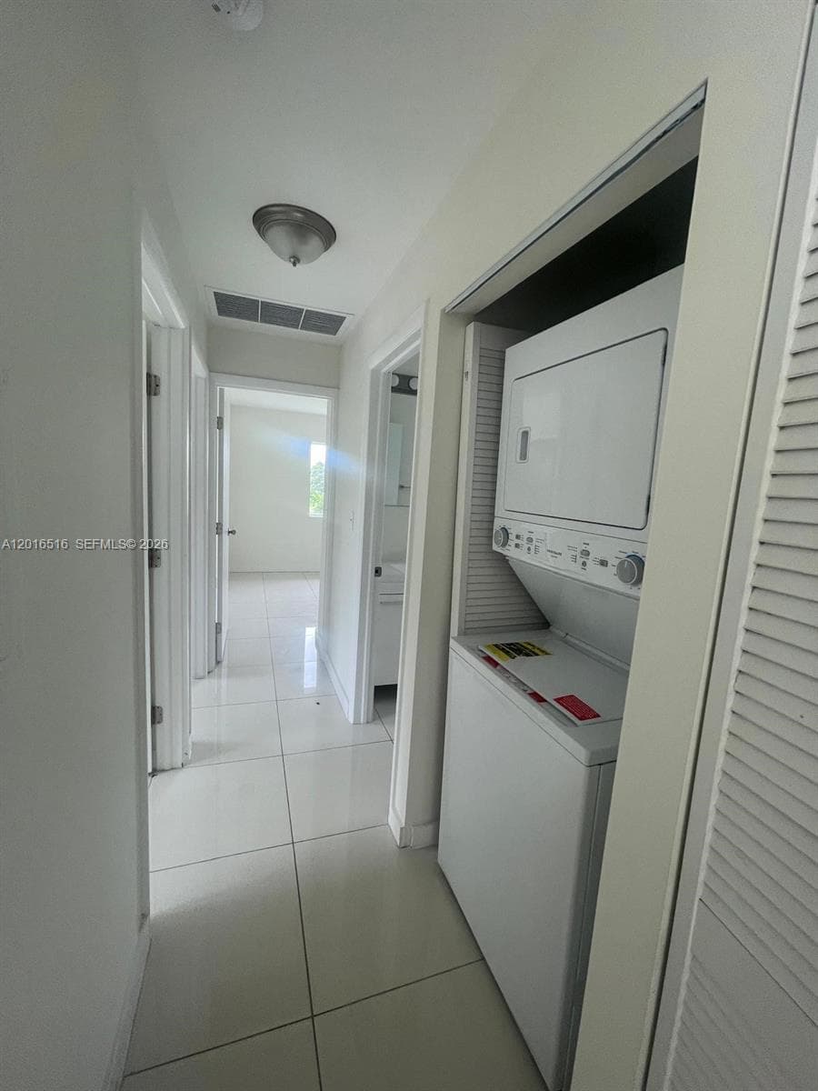2121-2125 NW 72nd St, Miami FL 33147 — 22