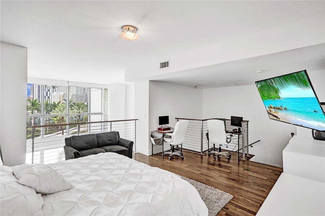 90 SW 3rd Street, Miami FL 33130 — 27