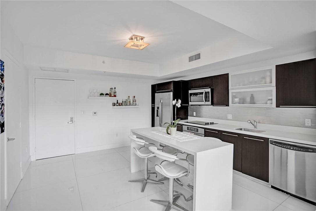 90 SW 3rd Street, Miami FL 33130 — 13