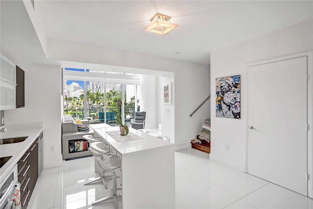 90 SW 3rd Street, Miami FL 33130 — 12