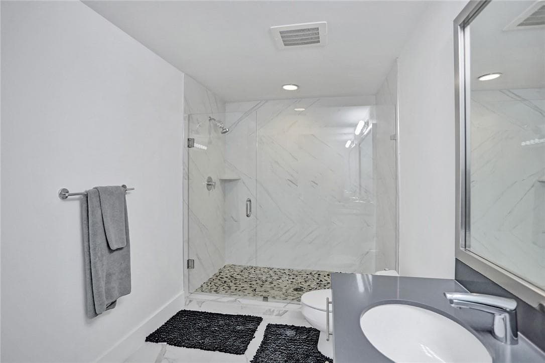 90 SW 3rd Street, Miami FL 33130 — 28