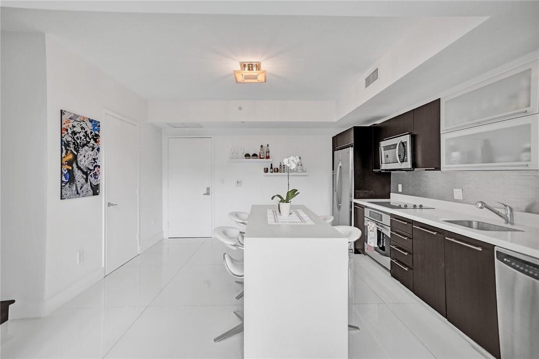 90 SW 3rd Street, Miami FL 33130 — 9