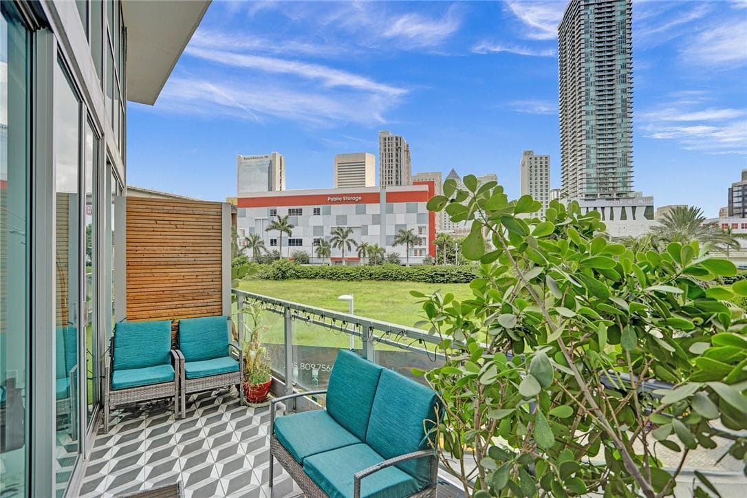 90 SW 3rd Street, Miami FL 33130 — 18