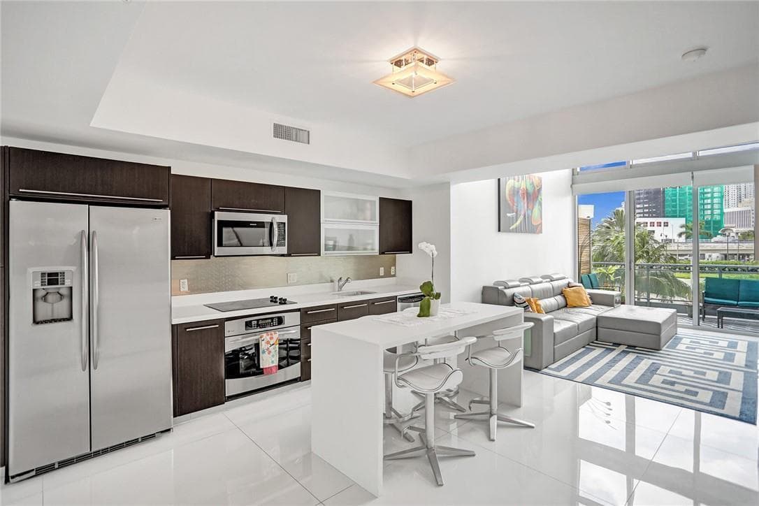 90 SW 3rd Street, Miami FL 33130 — 8