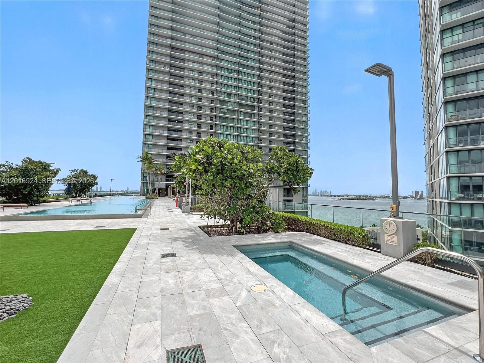 3131 NE 7th Ave # 1504, Miami FL 33137 — 17