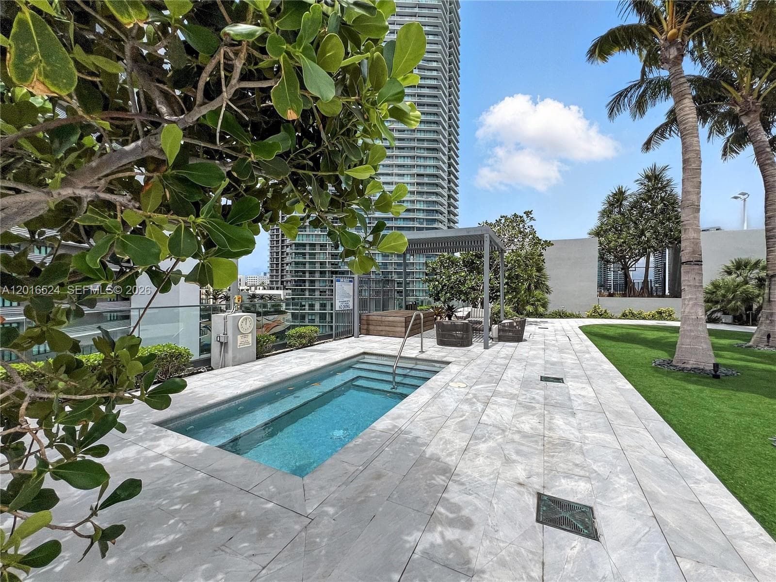 3131 NE 7th Ave # 1504, Miami FL 33137 — 16