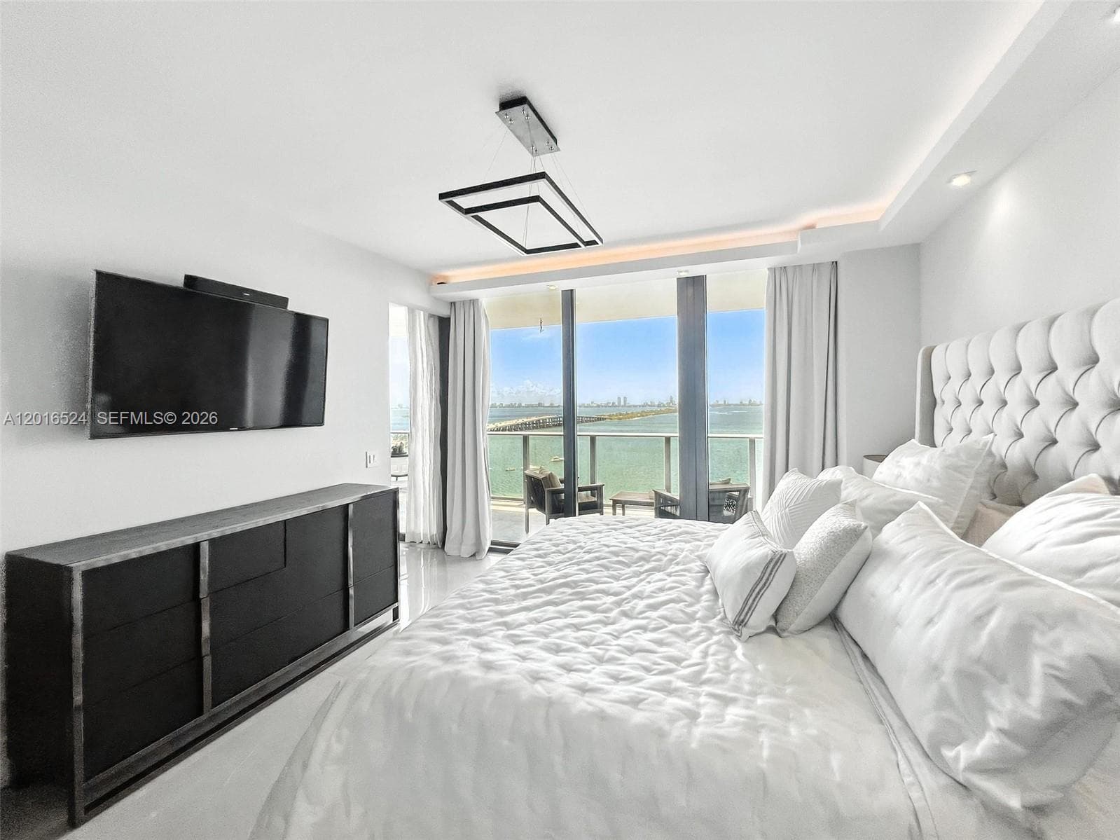 3131 NE 7th Ave # 1504, Miami FL 33137 — 8