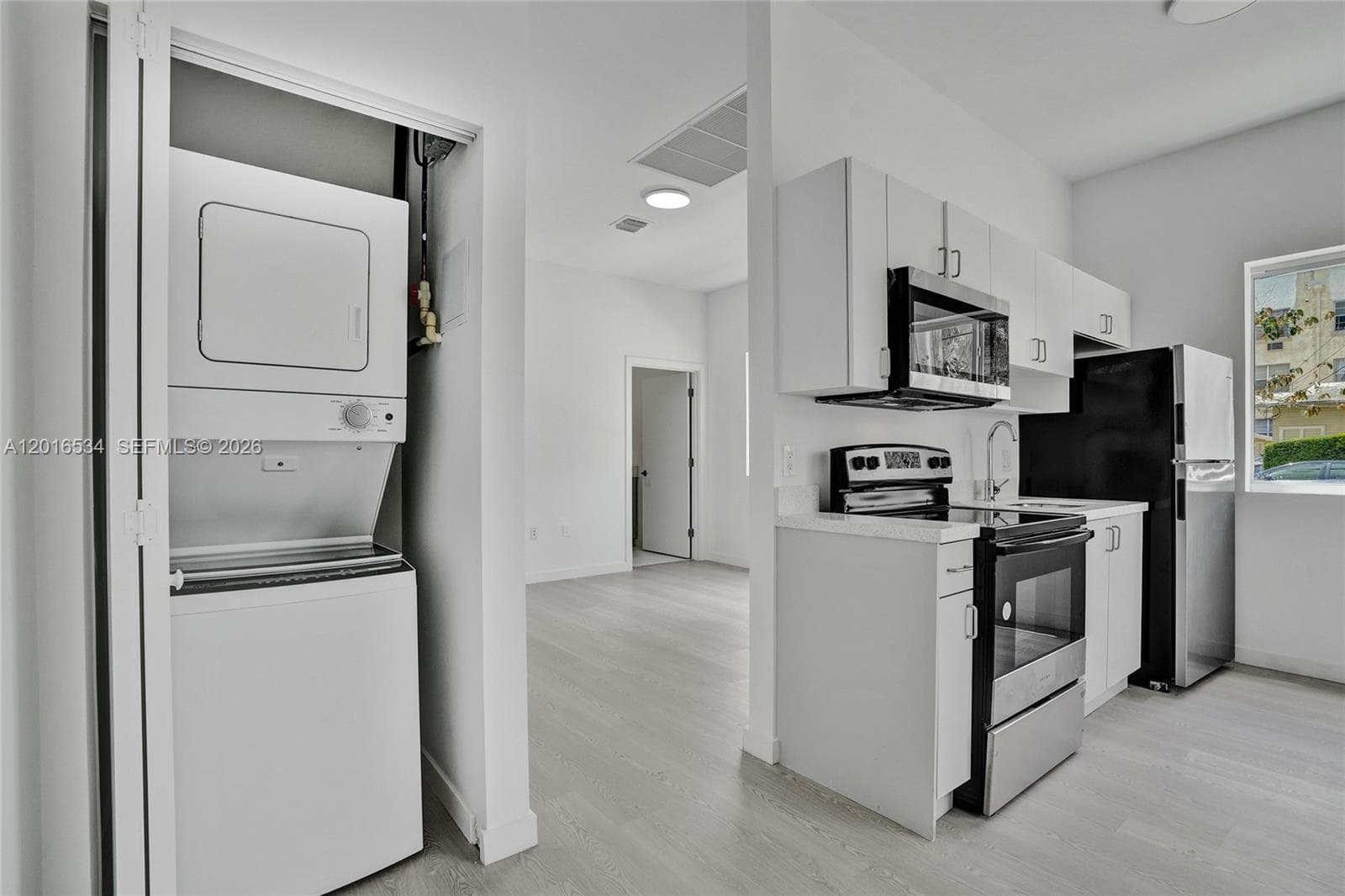 1567 NW 1st St # 1, Miami FL 33125 — 3