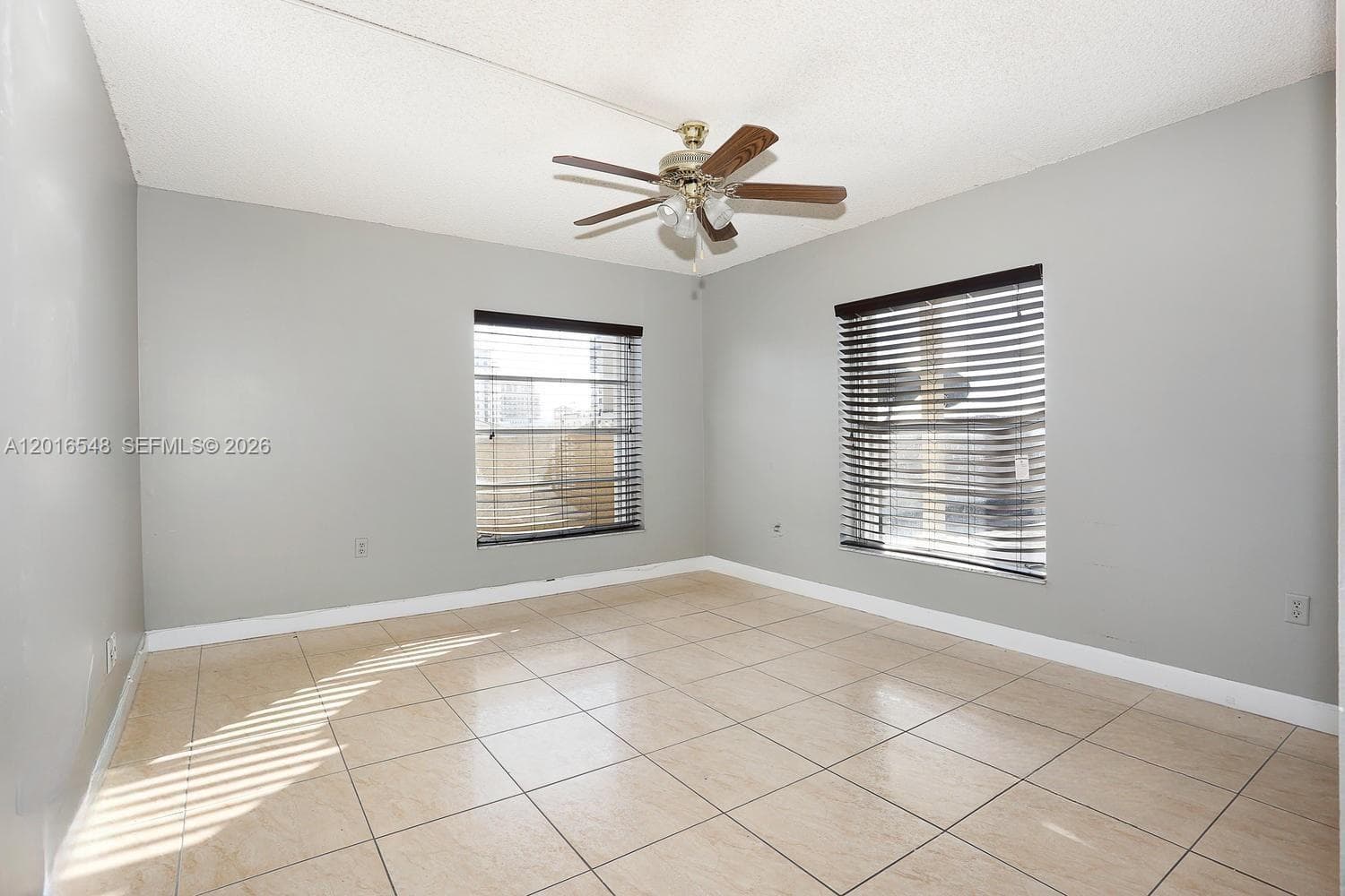110 Salamanca Ave PH, Coral Gables FL 33134 — 17