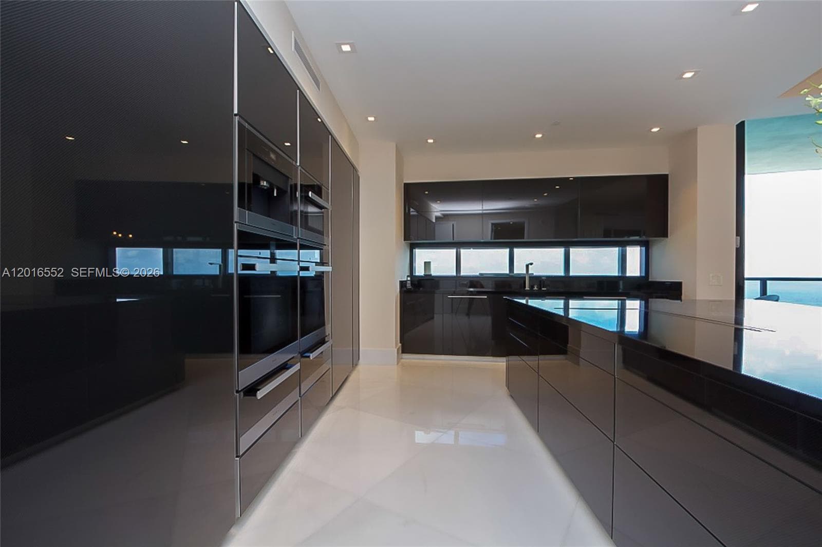 18555 Collins Ave # 4605, Sunny Isles Beach FL 33160 — 17