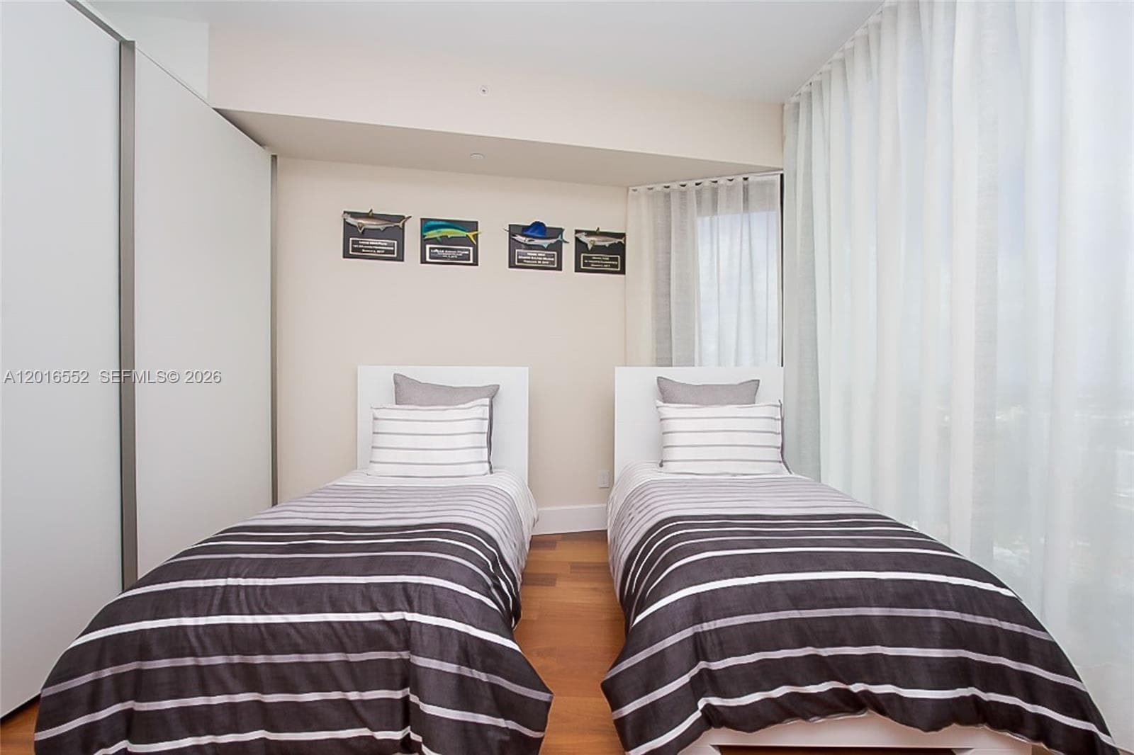 18555 Collins Ave # 4605, Sunny Isles Beach FL 33160 — 36