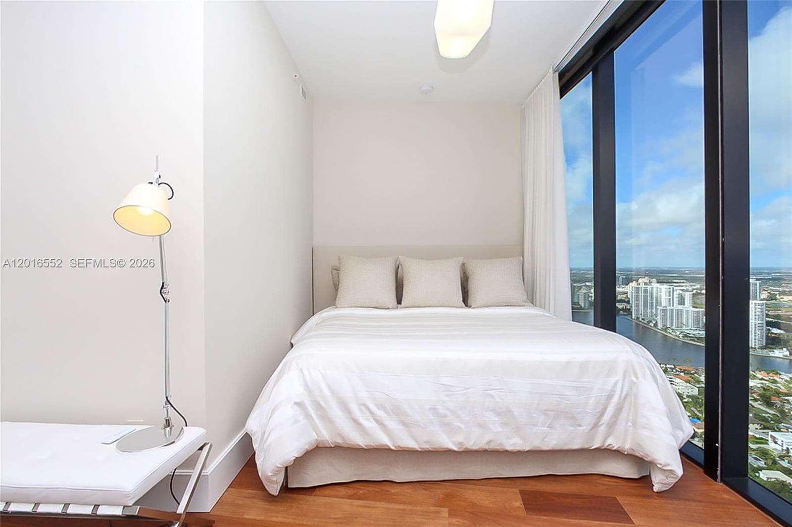 18555 Collins Ave # 4605, Sunny Isles Beach FL 33160 — 34