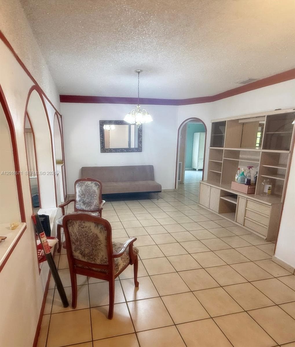 50 E 44th St, Hialeah FL 33013 — 6