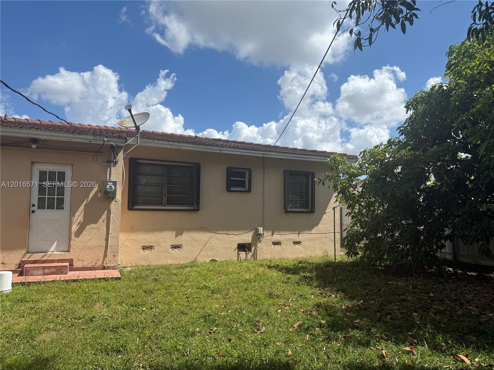 50 E 44th St, Hialeah FL 33013 — 7