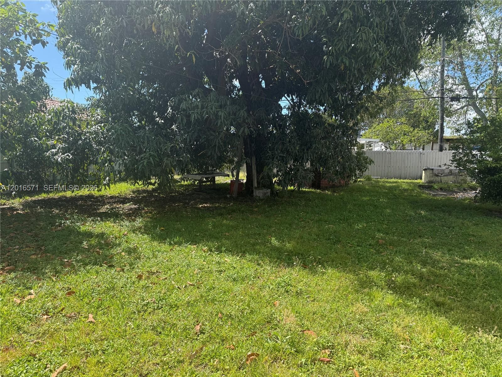 50 E 44th St, Hialeah FL 33013 — 8