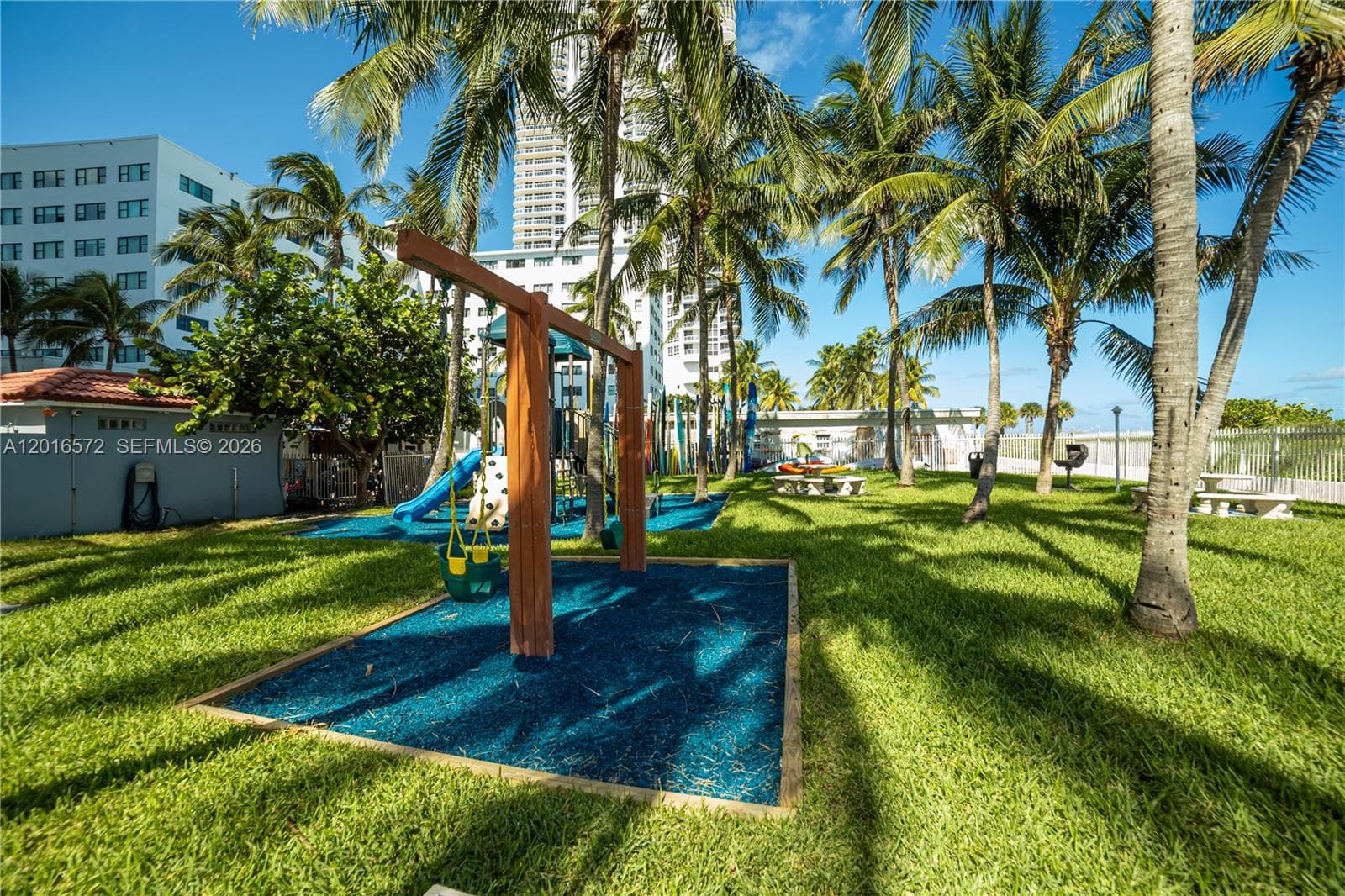 6301 Collins Ave # 1102, Miami Beach FL 33141 — 32