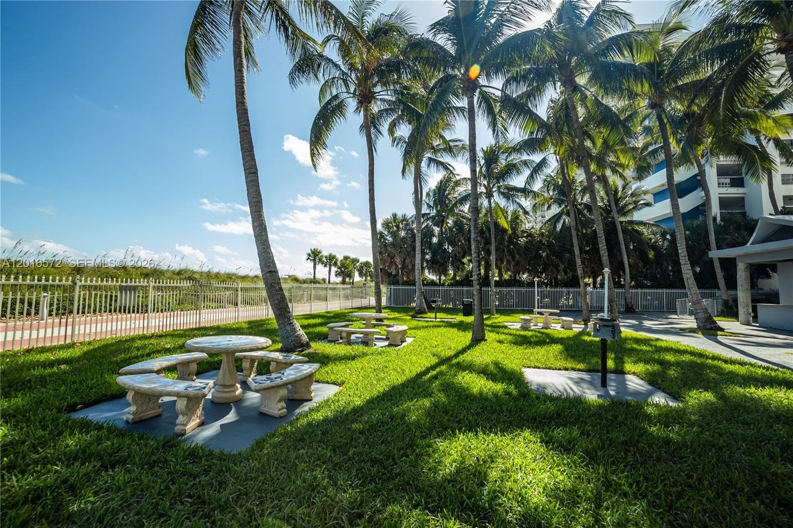 6301 Collins Ave # 1102, Miami Beach FL 33141 — 33