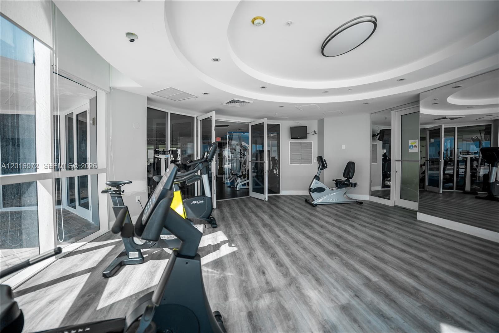 6301 Collins Ave # 1102, Miami Beach FL 33141 — 31