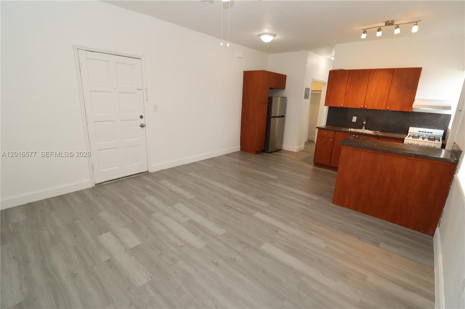 835 83rd St # 1, Miami Beach FL 33141 — 8