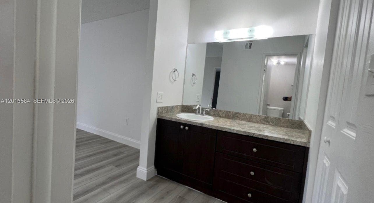 8885 Fontainebleau Blvd # 205, Miami FL 33172 — 20