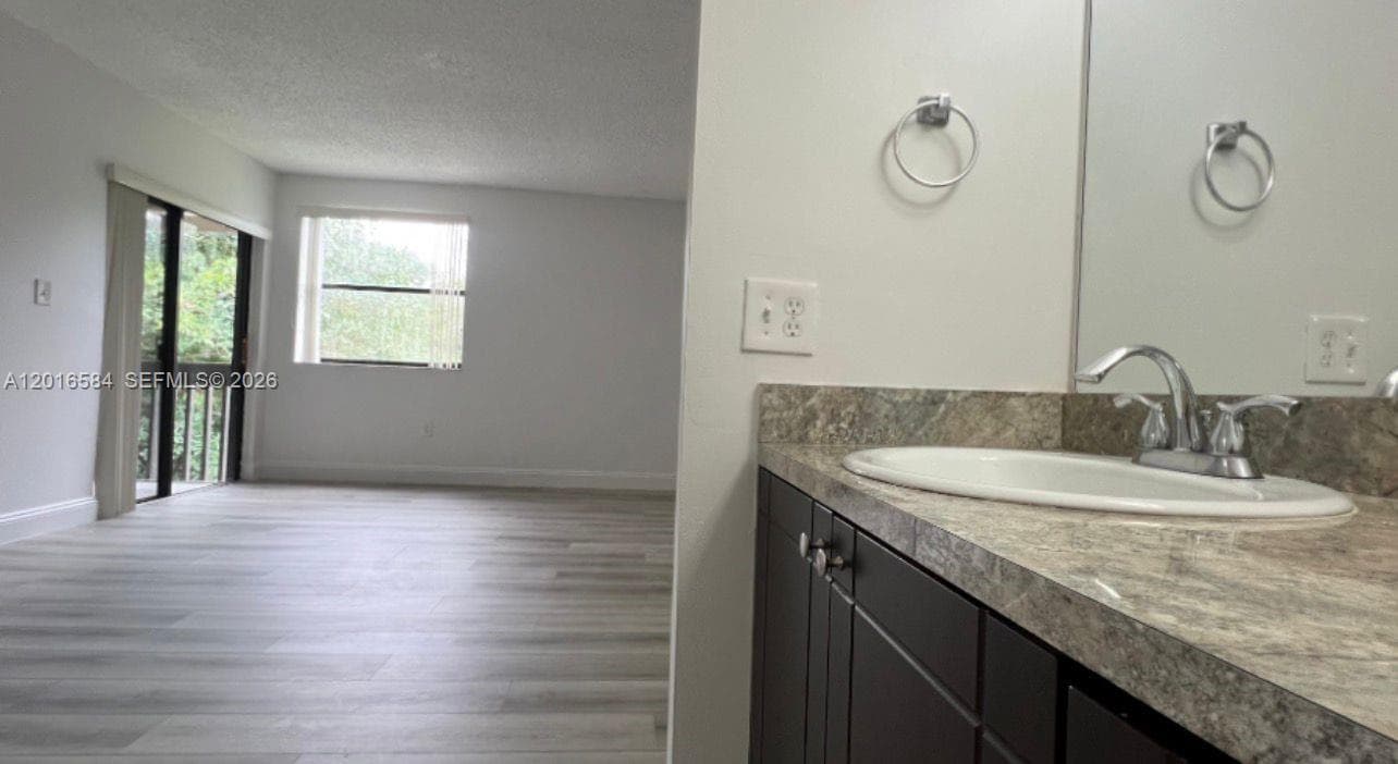 8885 Fontainebleau Blvd # 205, Miami FL 33172 — 19