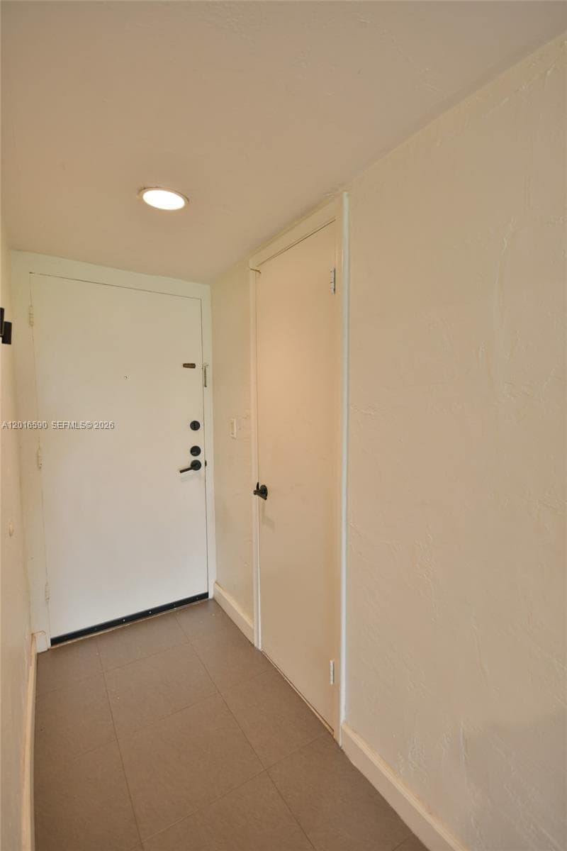 6884 N Kendall Dr # C401, Pinecrest FL 33156 — 16