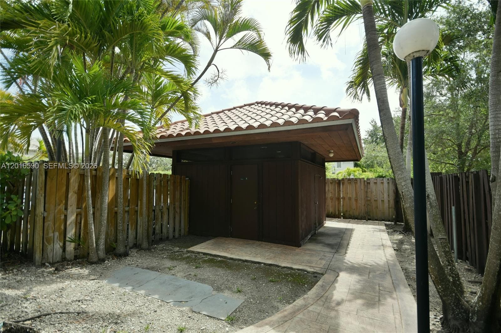 6884 N Kendall Dr # C401, Pinecrest FL 33156 — 75