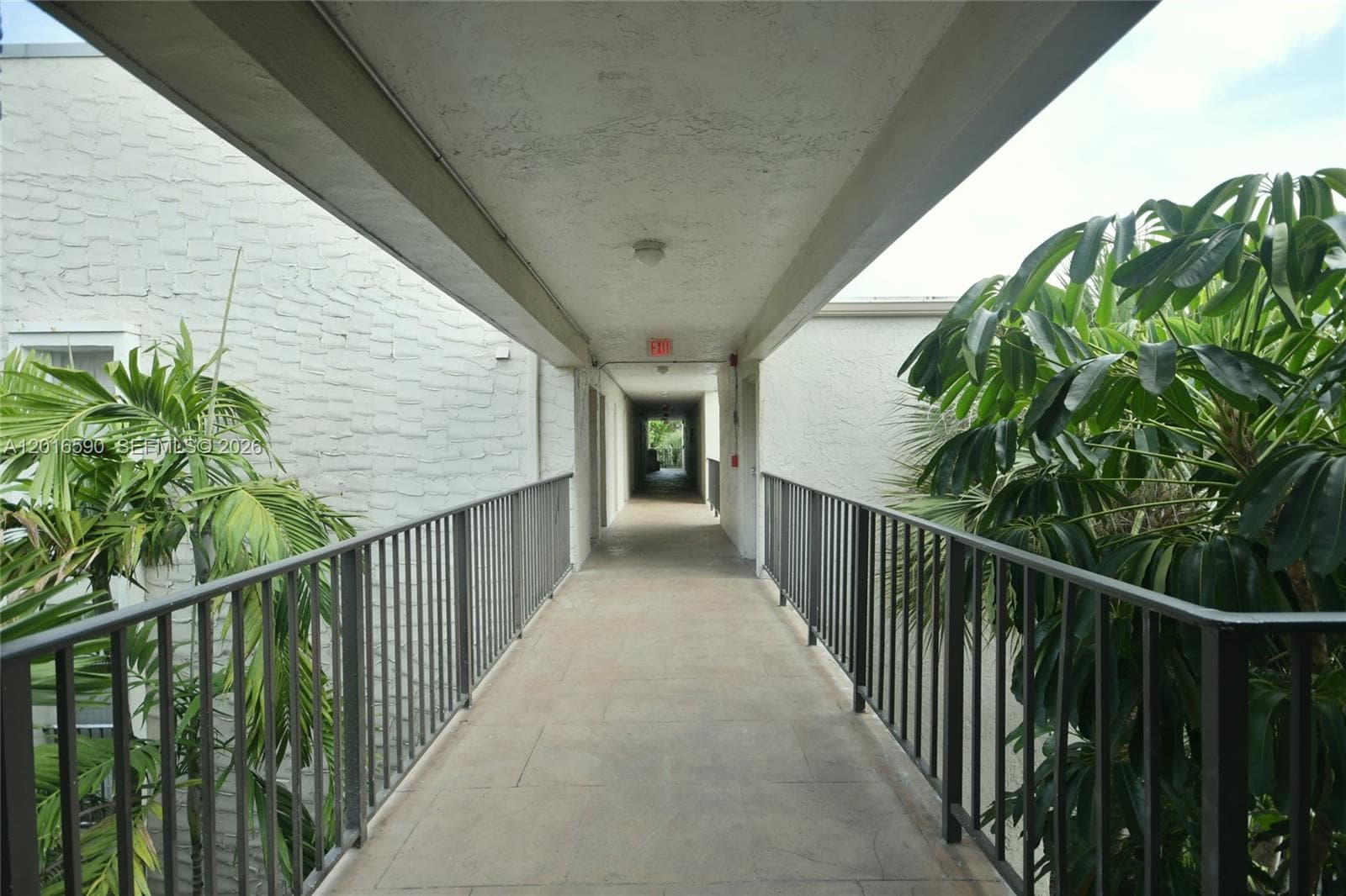 6884 N Kendall Dr # C401, Pinecrest FL 33156 — 14