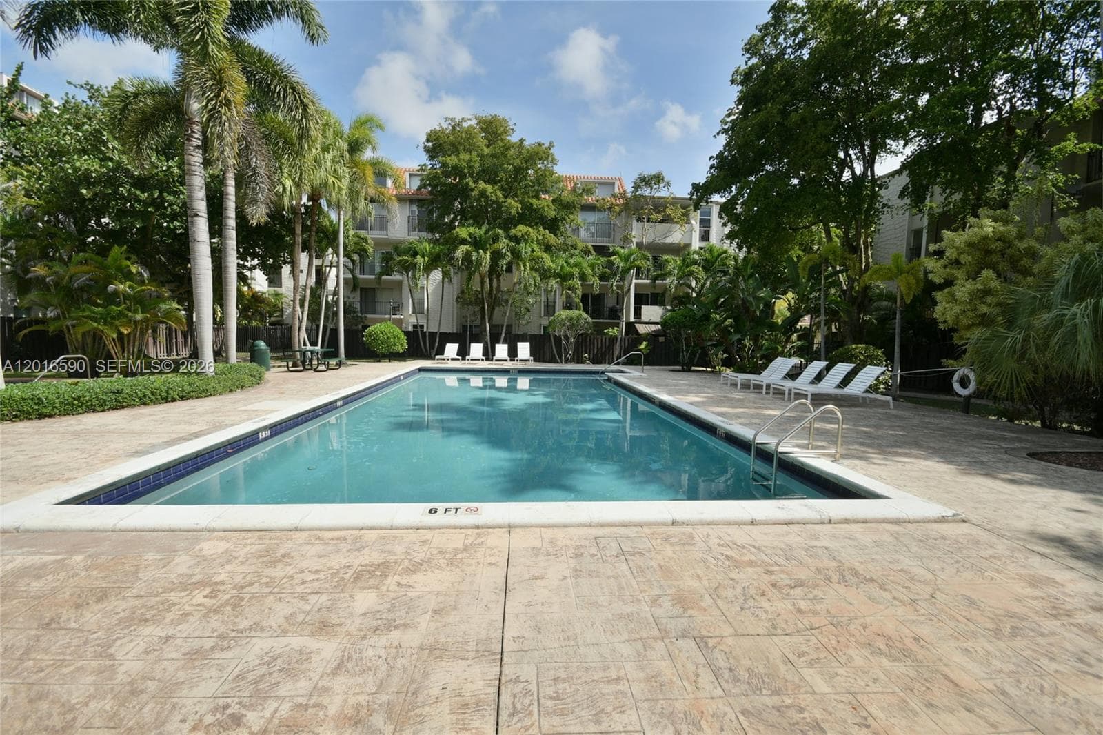 6884 N Kendall Dr # C401, Pinecrest FL 33156 — 64