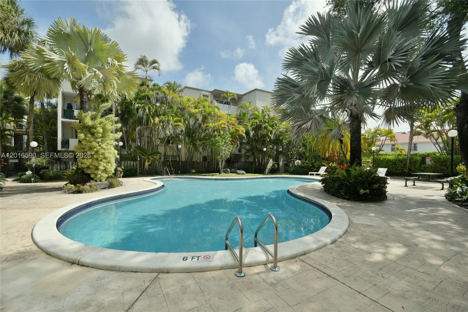 6884 N Kendall Dr # C401, Pinecrest FL 33156 — 74