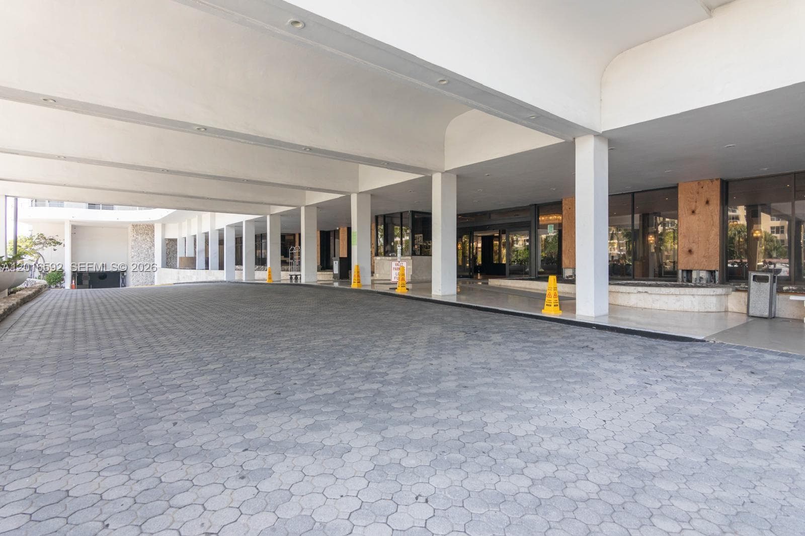5555 Collins Ave # 14U, Miami Beach FL 33140 — 7