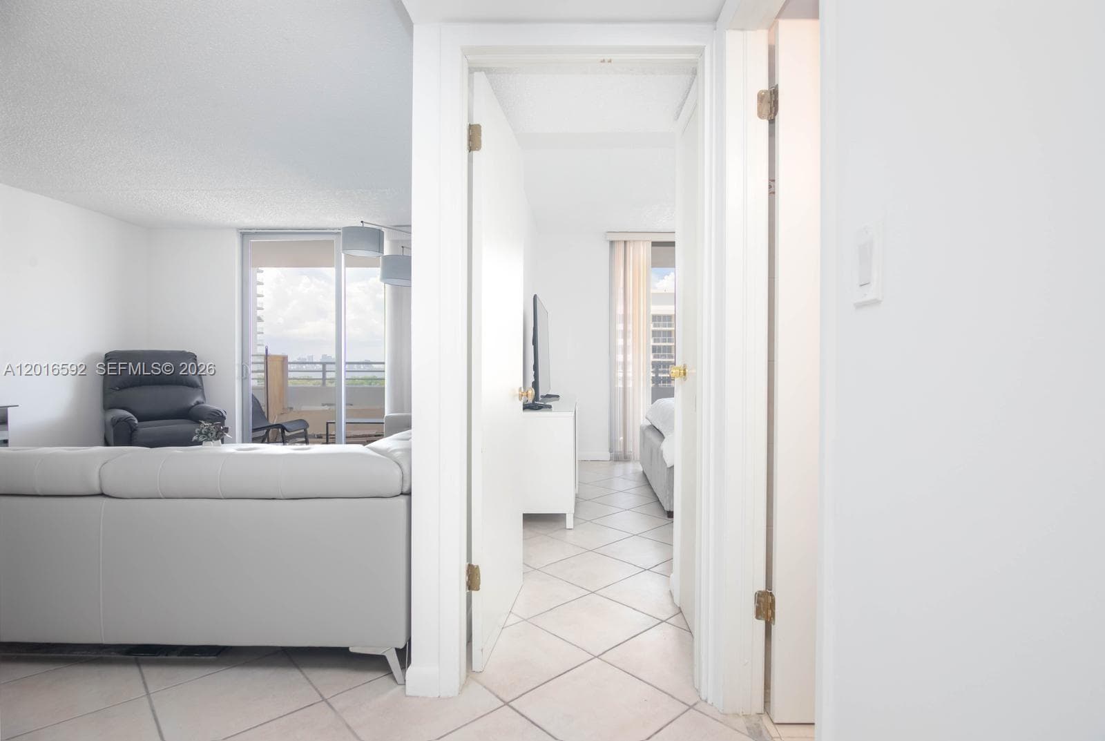 5555 Collins Ave # 14U, Miami Beach FL 33140 — 38