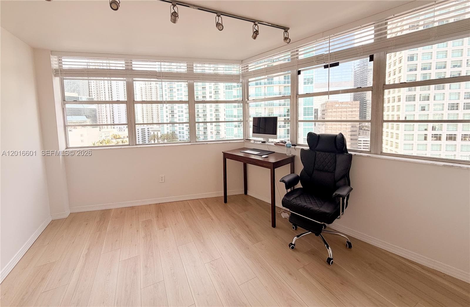 825 Brickell Bay Dr # 2050, Miami FL 33131 — 13